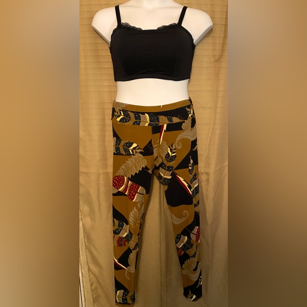 LuLaRoe TC Feather Leggings